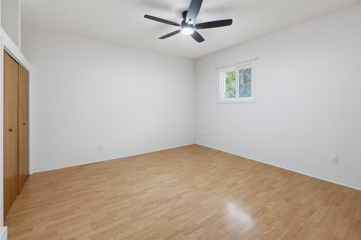 Chambre à coucher — 535 Route 309, Val-des-Bois