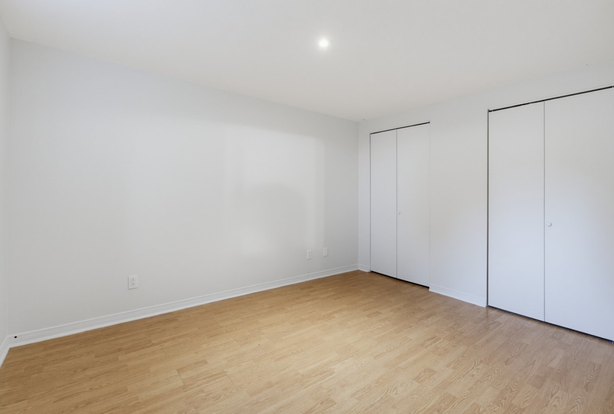 Chambre à coucher — 535 Route 309, Val-des-Bois