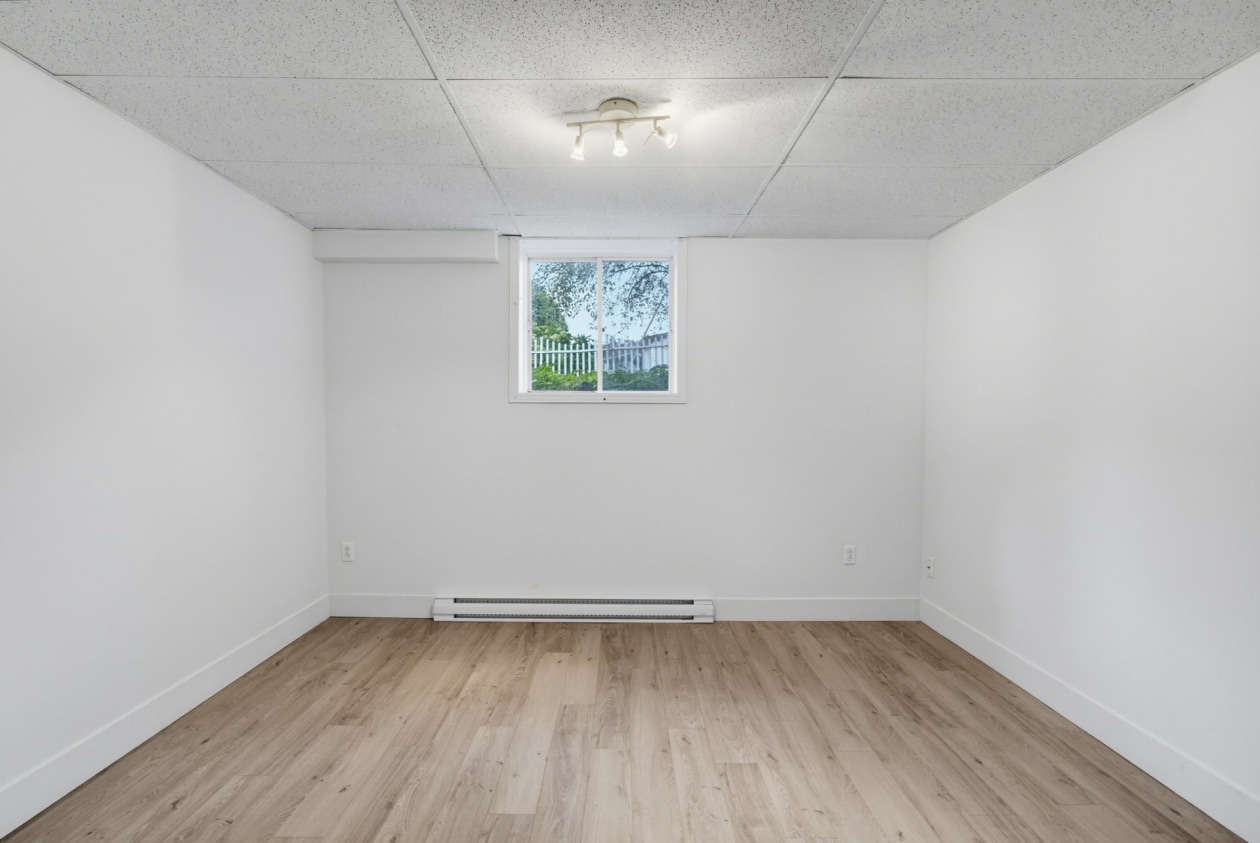 Chambre à coucher — 535 Route 309, Val-des-Bois