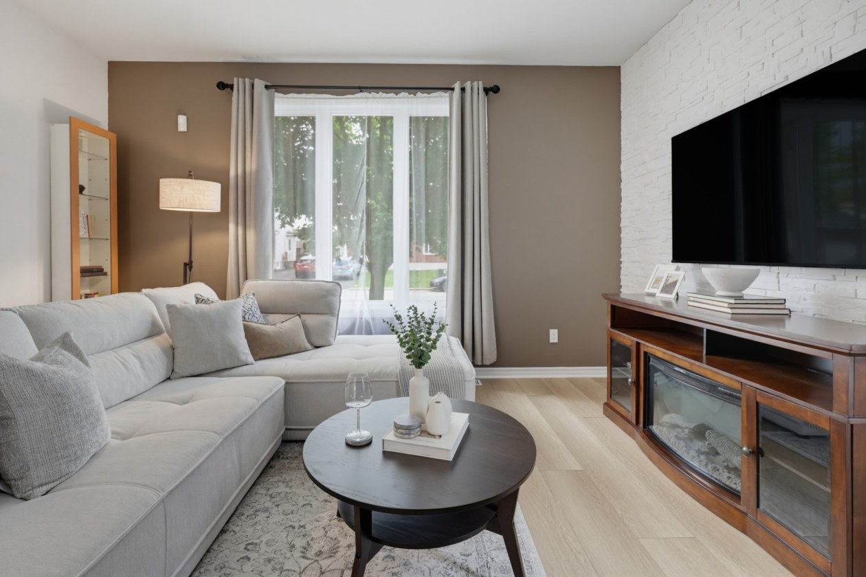 Salon — 678 Rue A.-Gibeault, Gatineau