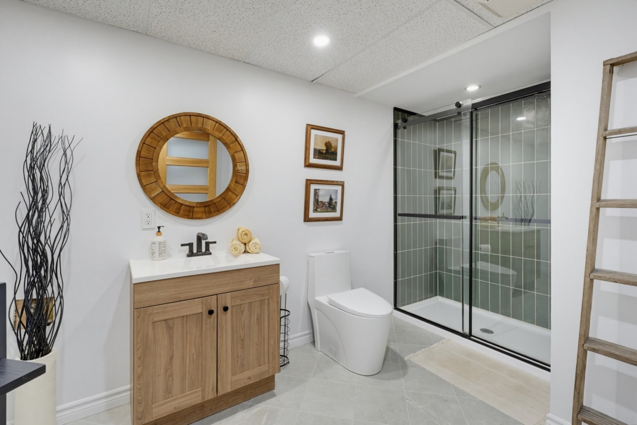 Salle de bains — 678 Rue A.-Gibeault, Gatineau