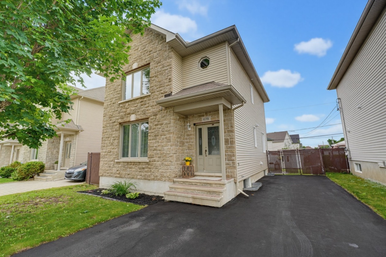 Façade — 678 Rue A.-Gibeault, Gatineau
