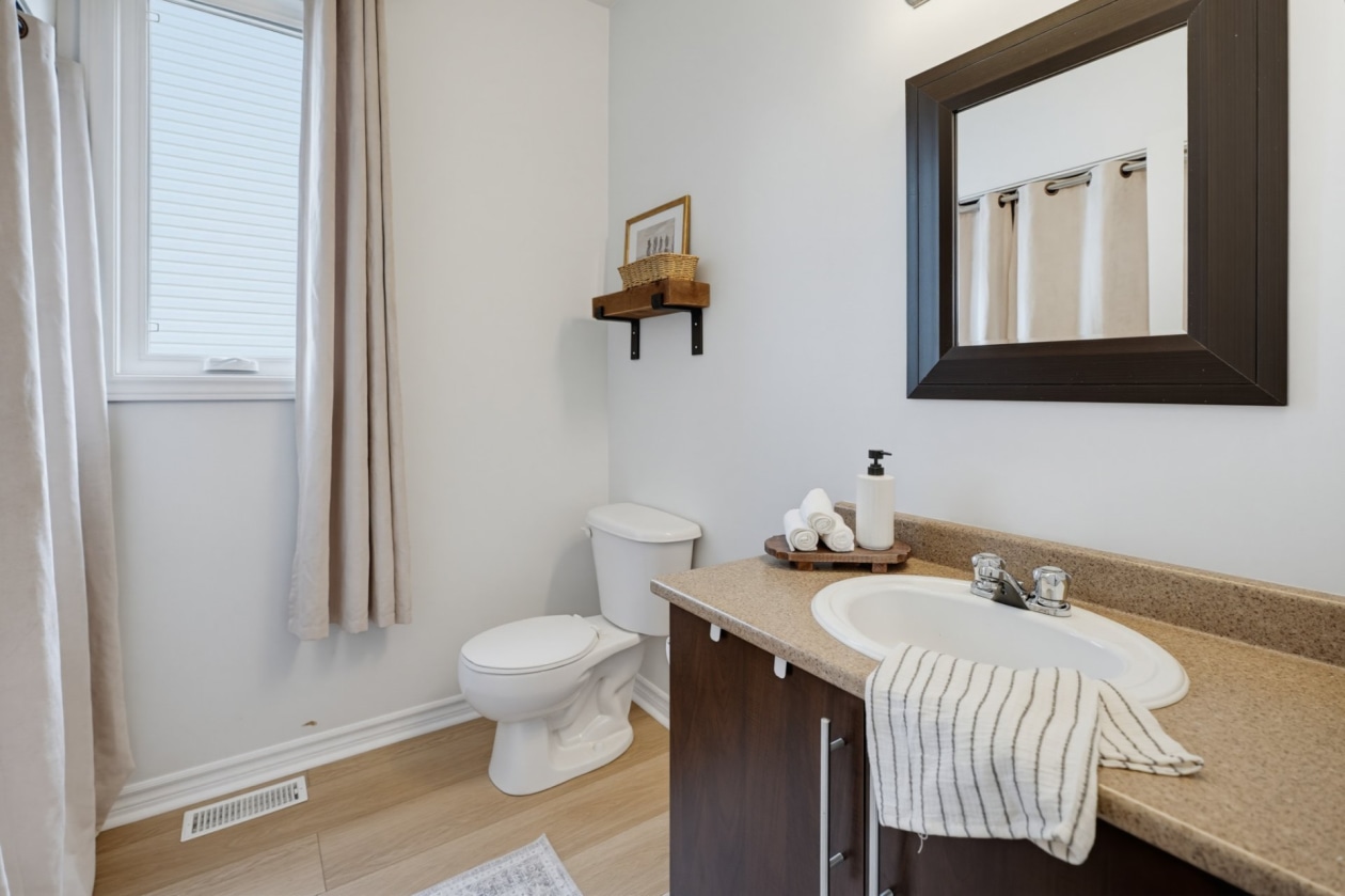 Salle d'eau — 678 Rue A.-Gibeault, Gatineau
