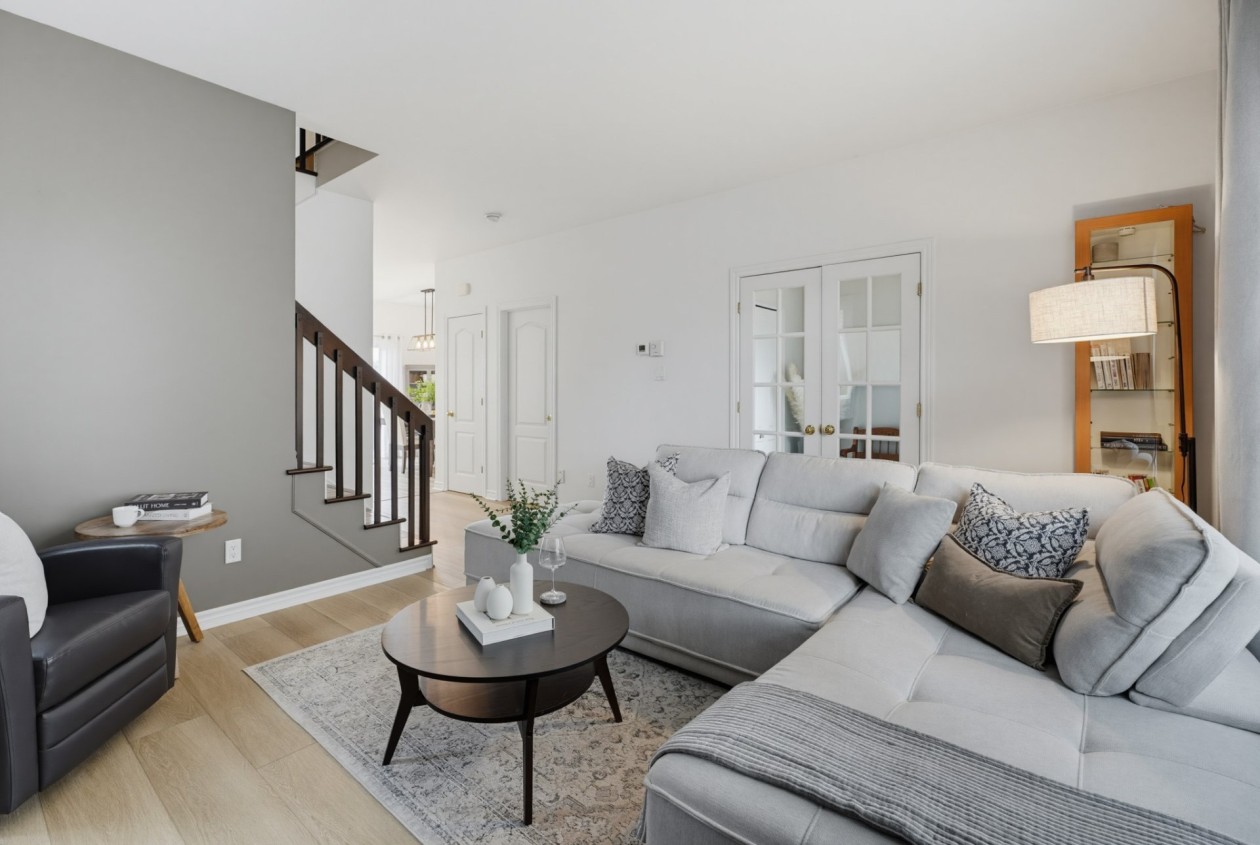Salon — 678 Rue A.-Gibeault, Gatineau
