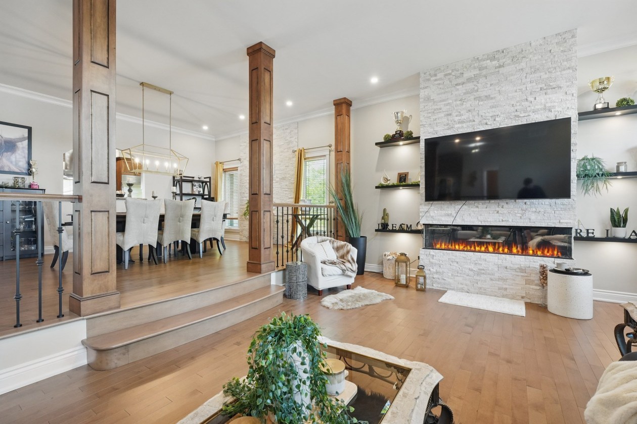 Salon — 357, Ch. du Fer-à-Cheval, Gatineau (Masson-Angers), J8L1M8, Gatineau (Masson-Angers)