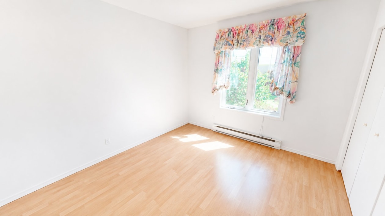 Chambre à coucher — 3791 Rue de la Sarthe, Saguenay
