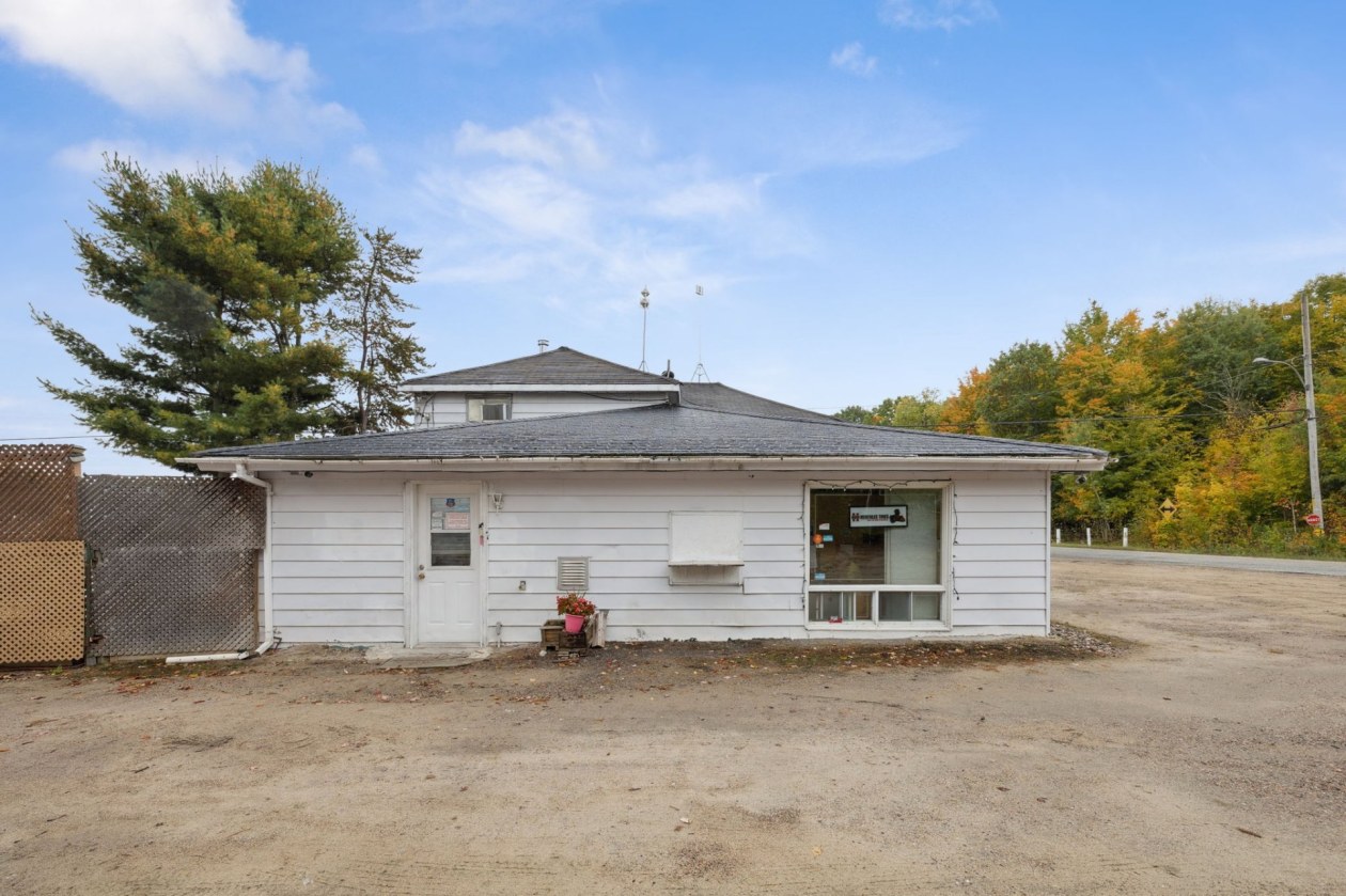 Façade — 1712, Ch. du Lac-des-Loups, Pontiac, J0X2V0, Pontiac