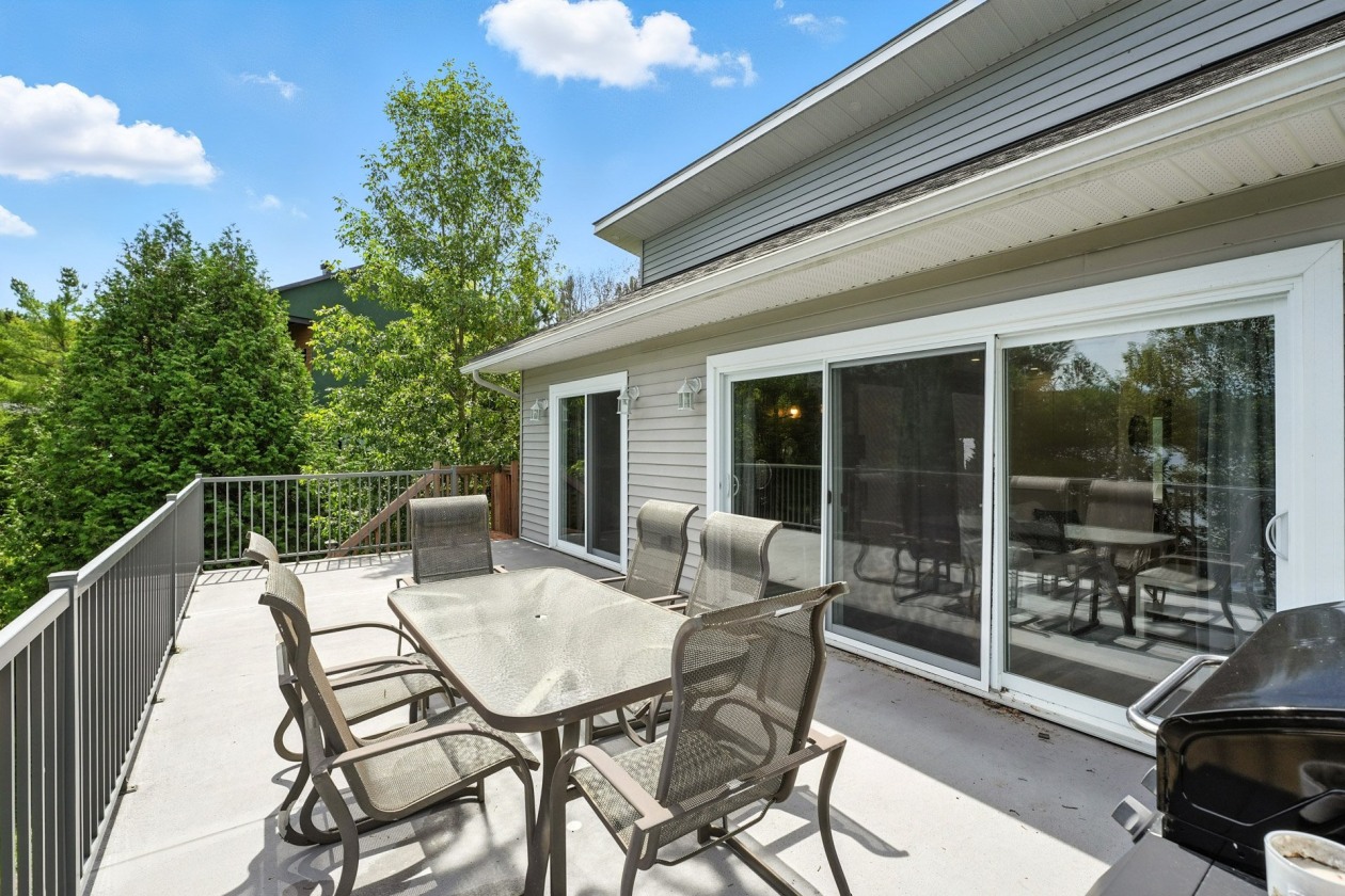 Balcon — 1266, Route Principale, Val-des-Monts, J8N2K6, Val-des-Monts