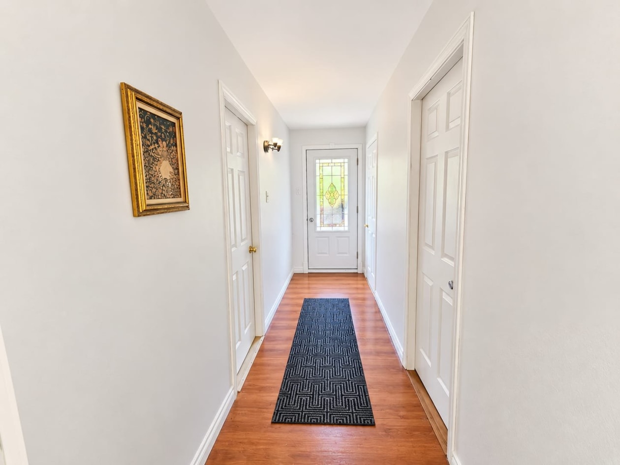 Corridor — 154, Rue de la Montagne, Hébertville, G8N1M3, Hébertville