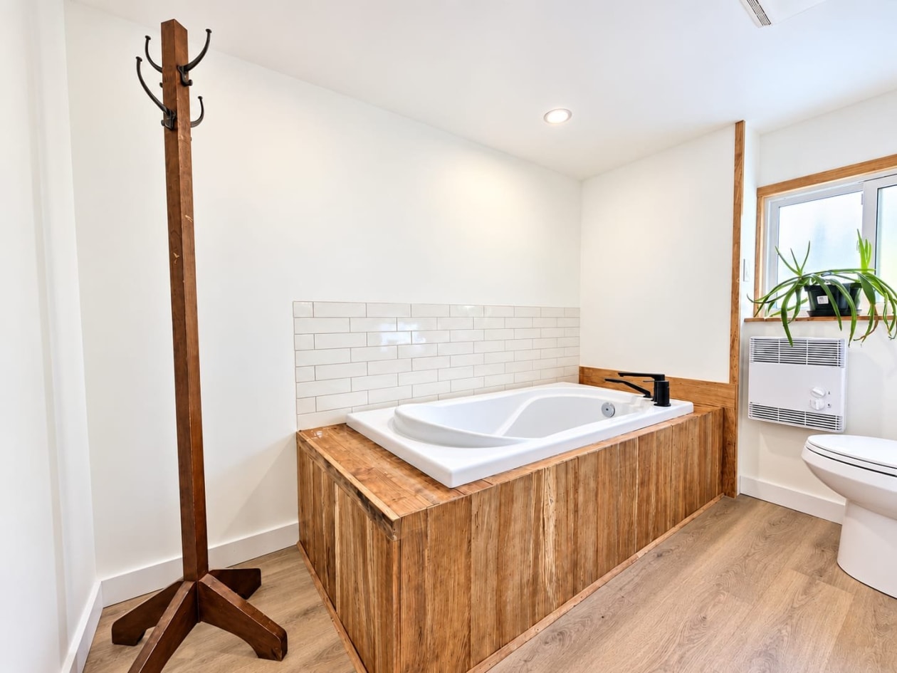 Salle de bains — 154, Rue de la Montagne, Hébertville, G8N1M3, Hébertville