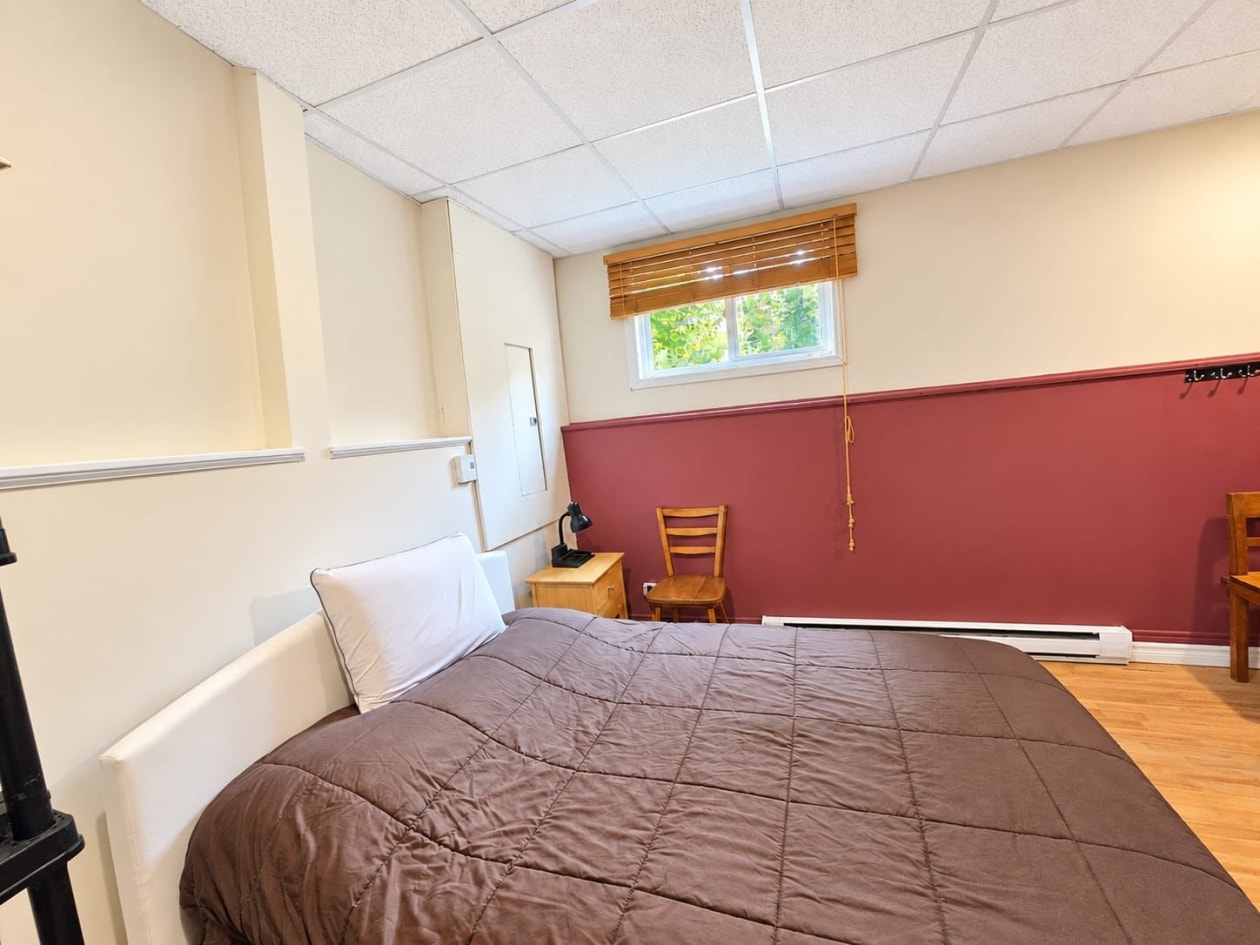 Chambre à coucher — 154, Rue de la Montagne, Hébertville, G8N1M3, Hébertville