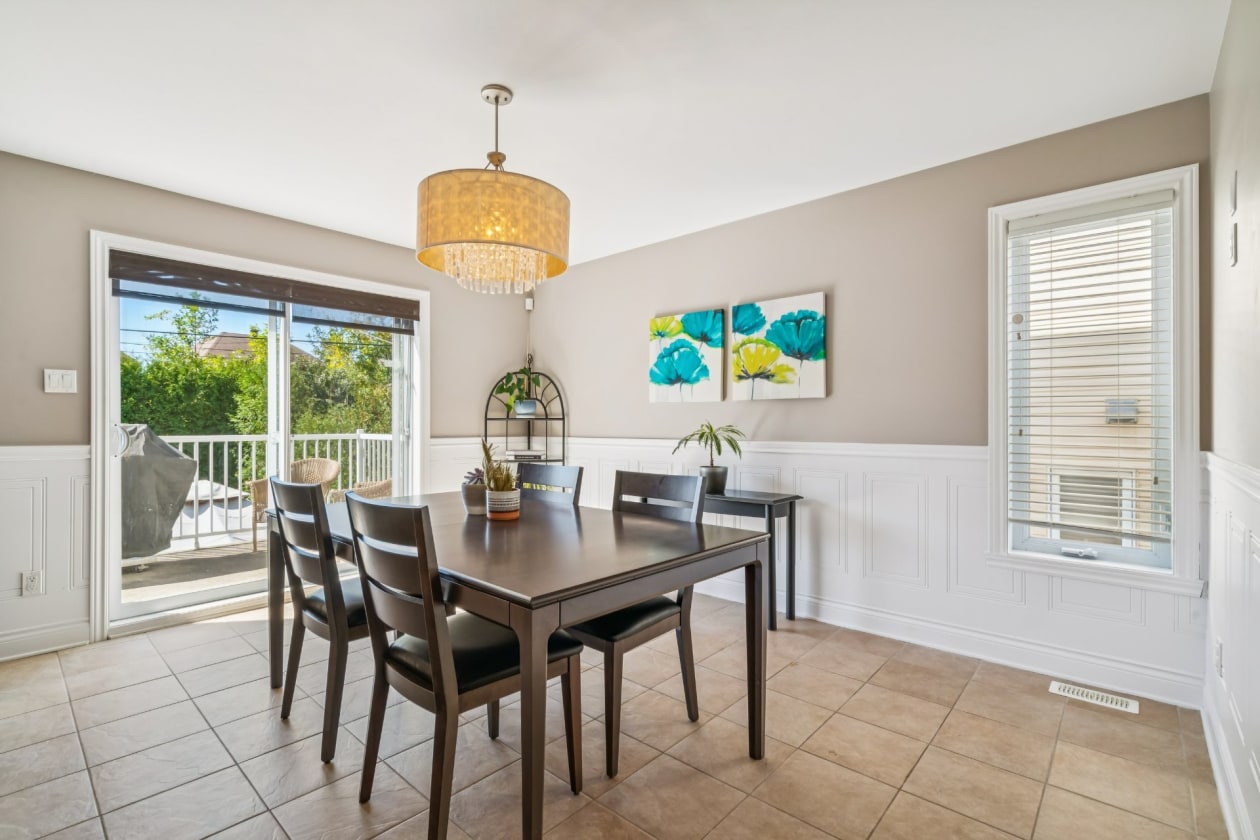 Salle à manger — 4472 Rue Stéphanie, Laval