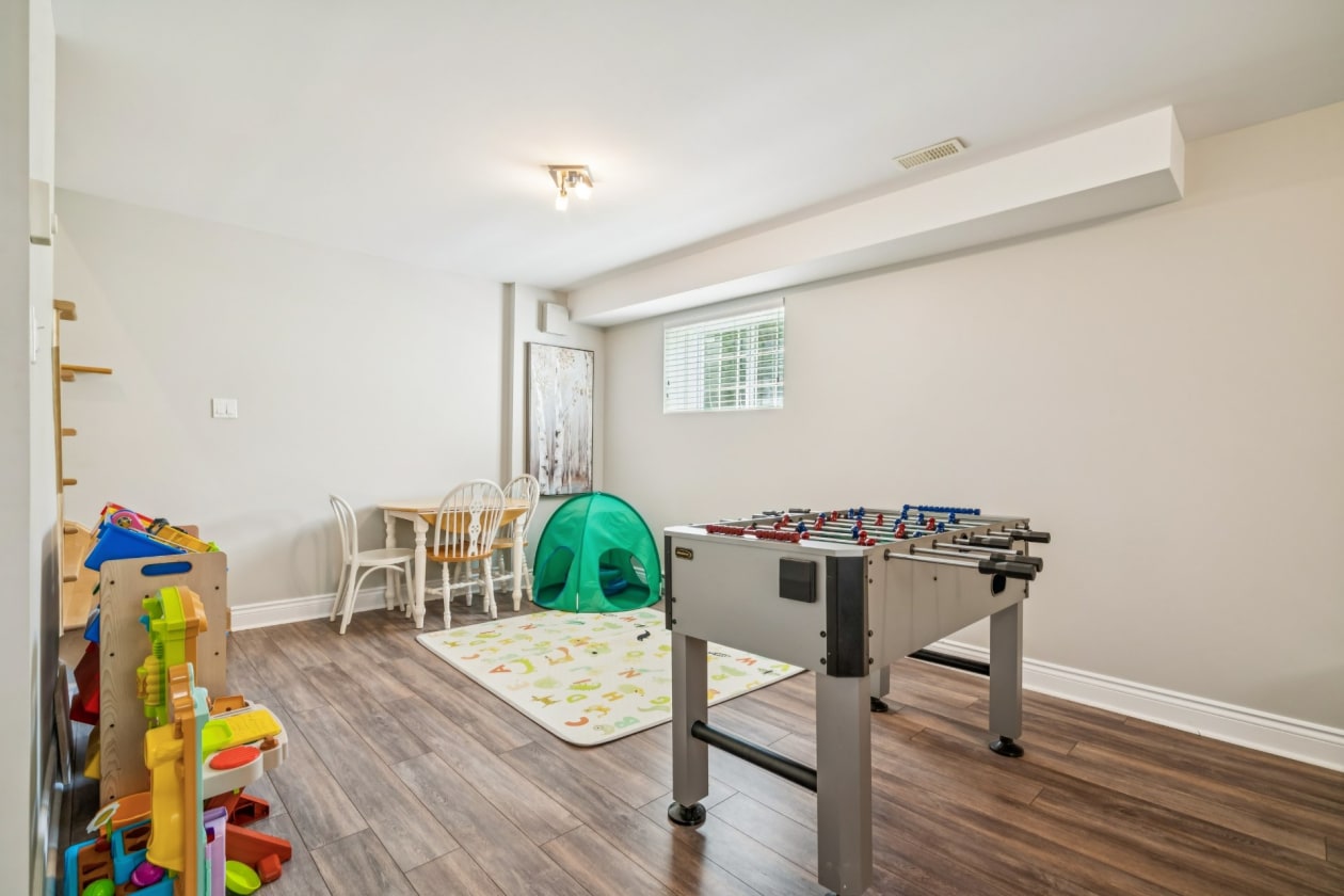 Sous-sol — 4472 Rue Stéphanie, Laval