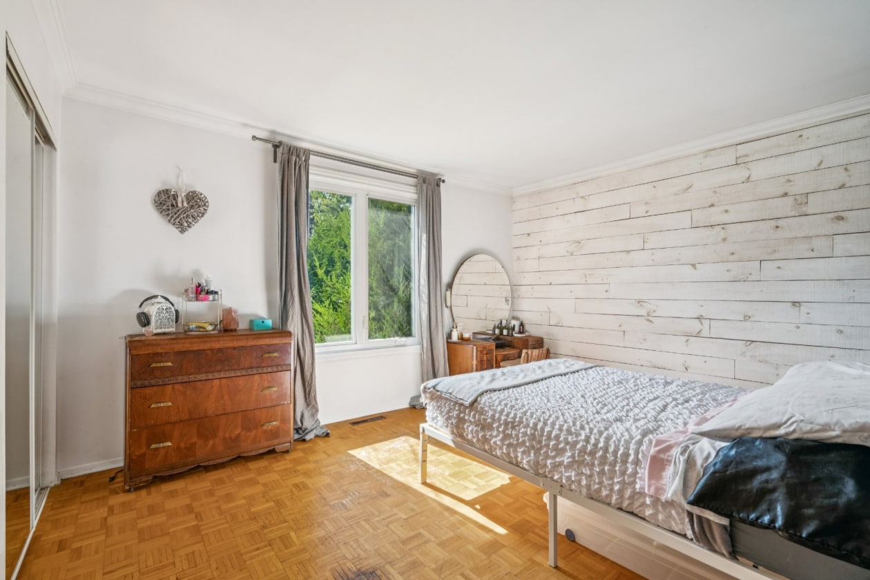Chambre à coucher principale — 886 Rue des Jardins, Sainte-Julie