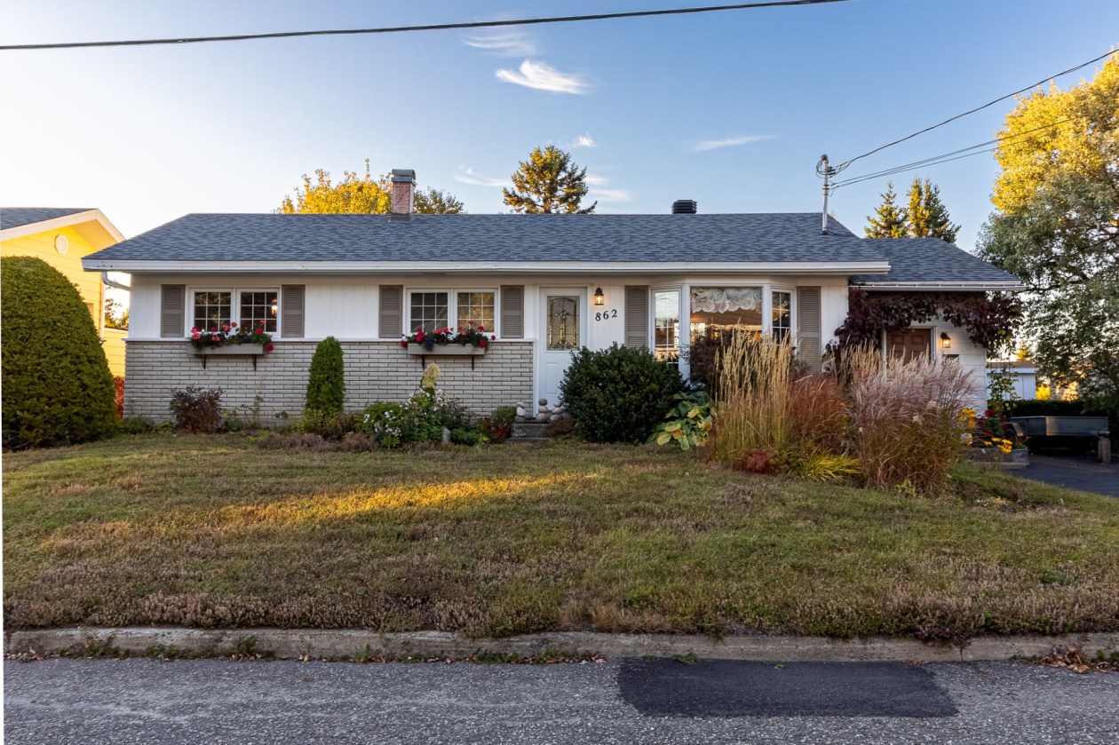 Façade — 862 Rue Arpin, Rimouski
