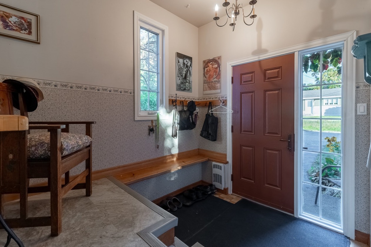 Hall d'entrée — 862 Rue Arpin, Rimouski