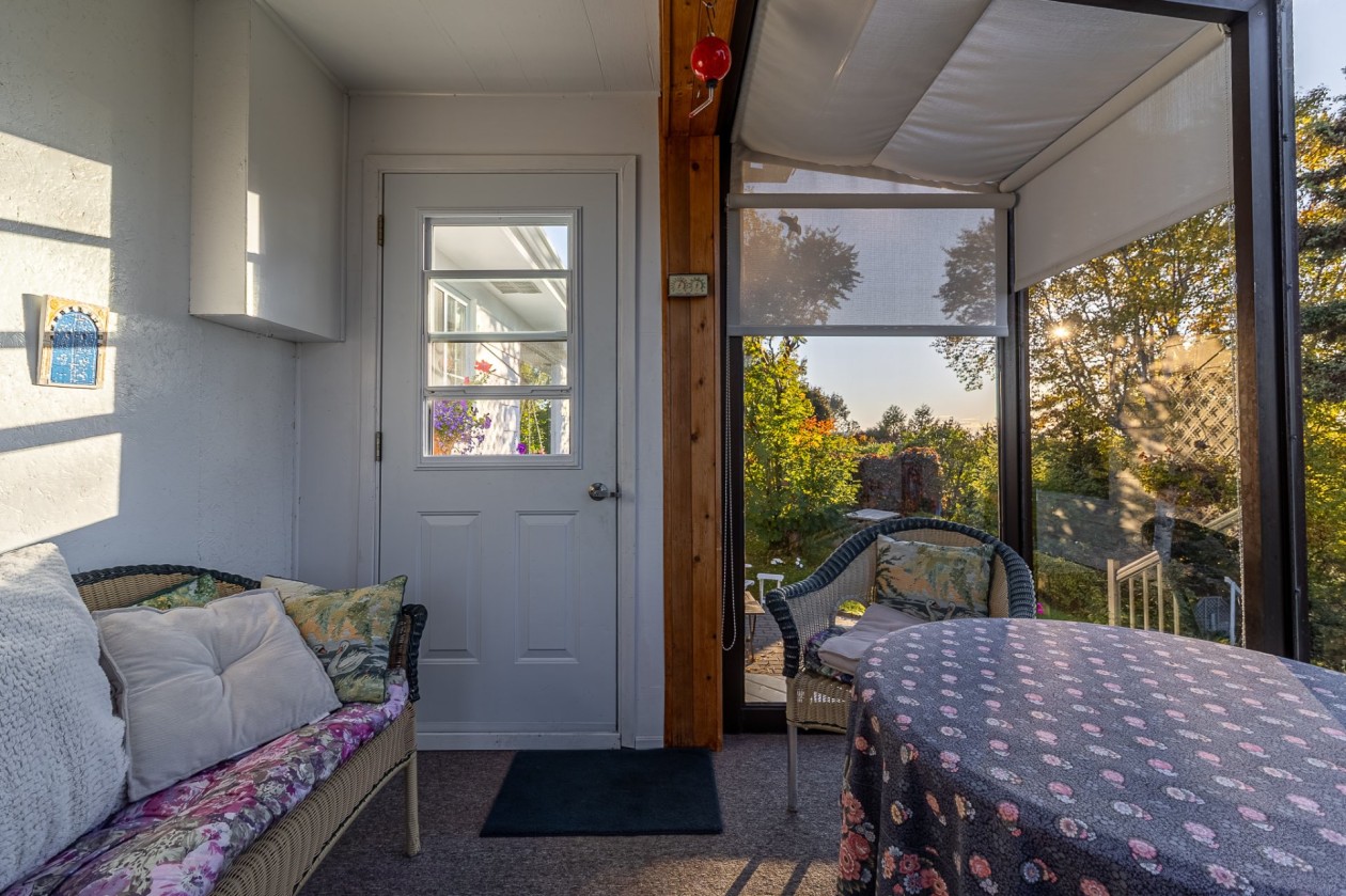 Verrière — 862 Rue Arpin, Rimouski