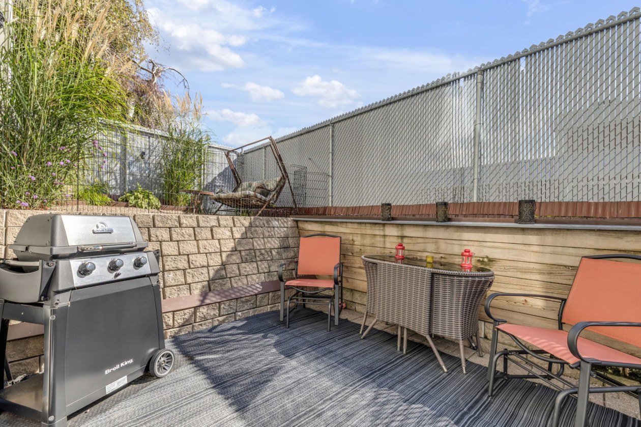Terrasse — 4 - 4C Rue St-Exupéry, Québec