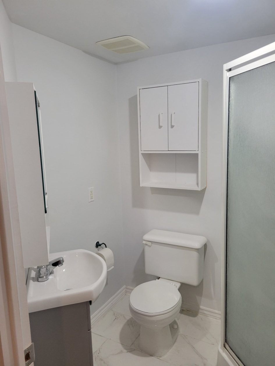 Salle de bains — 836 - 838 Av. du Bon-Air, Québec