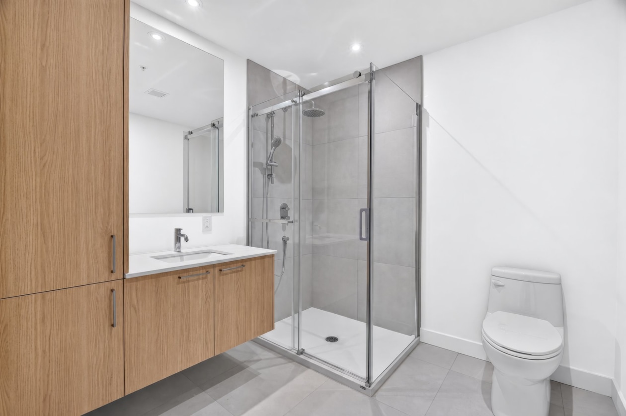 Salle de bains — 1300 Av. de Germain-des-Prés, Québec