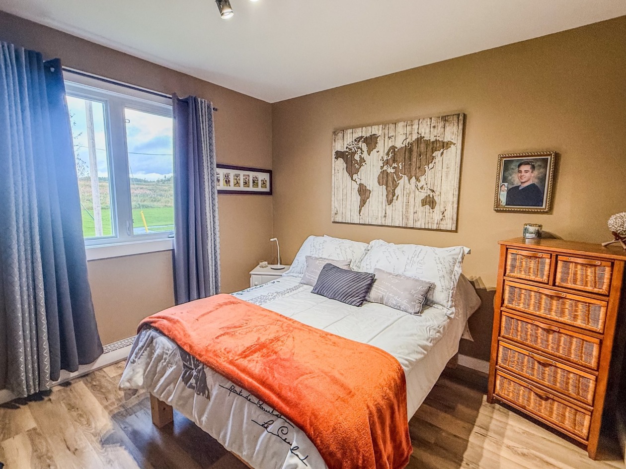 Chambre à coucher — 186 Rue de l'Hôtel-de-Ville, Grande-Rivière