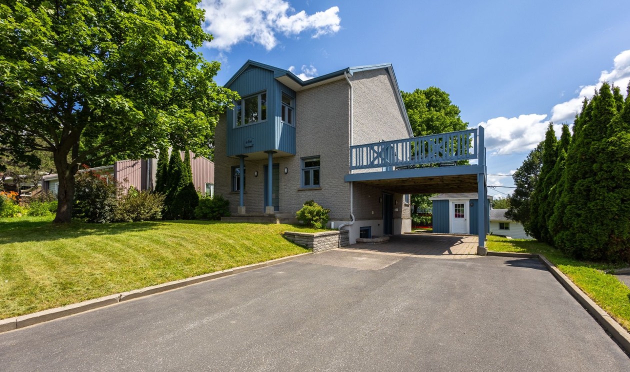980, Rue de St-Jean-Chrysostome