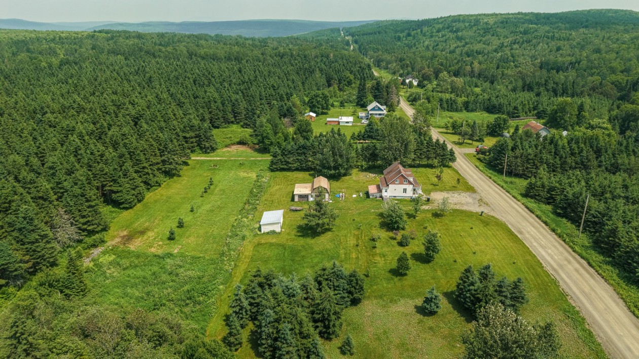 Vue d'ensemble — 64 8e Rang E., Biencourt