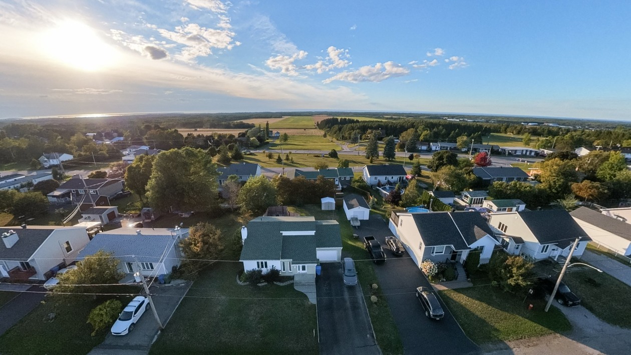 Vue d'ensemble — 15 Rue Ross, Saint-Anaclet-de-Lessard