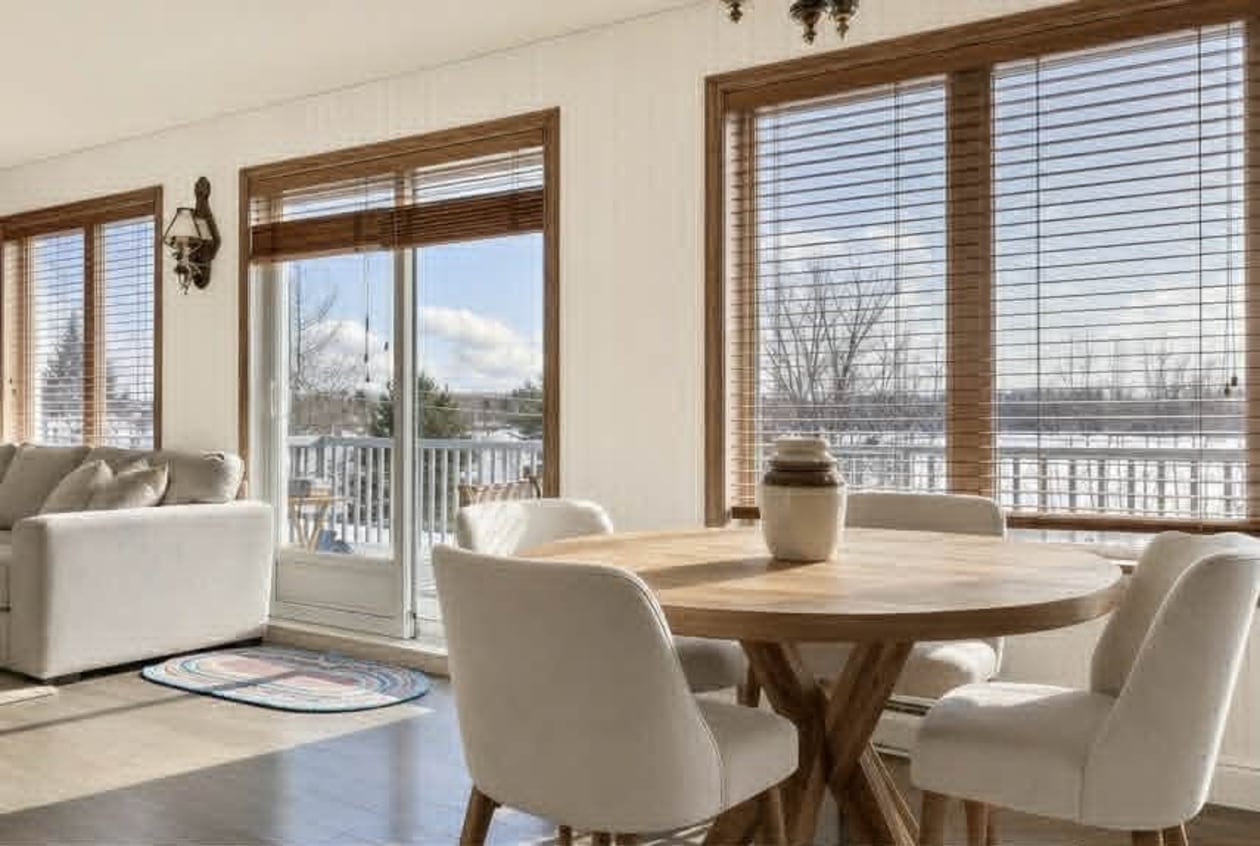 Salle à manger — 444 Route 297, Saint-Noël