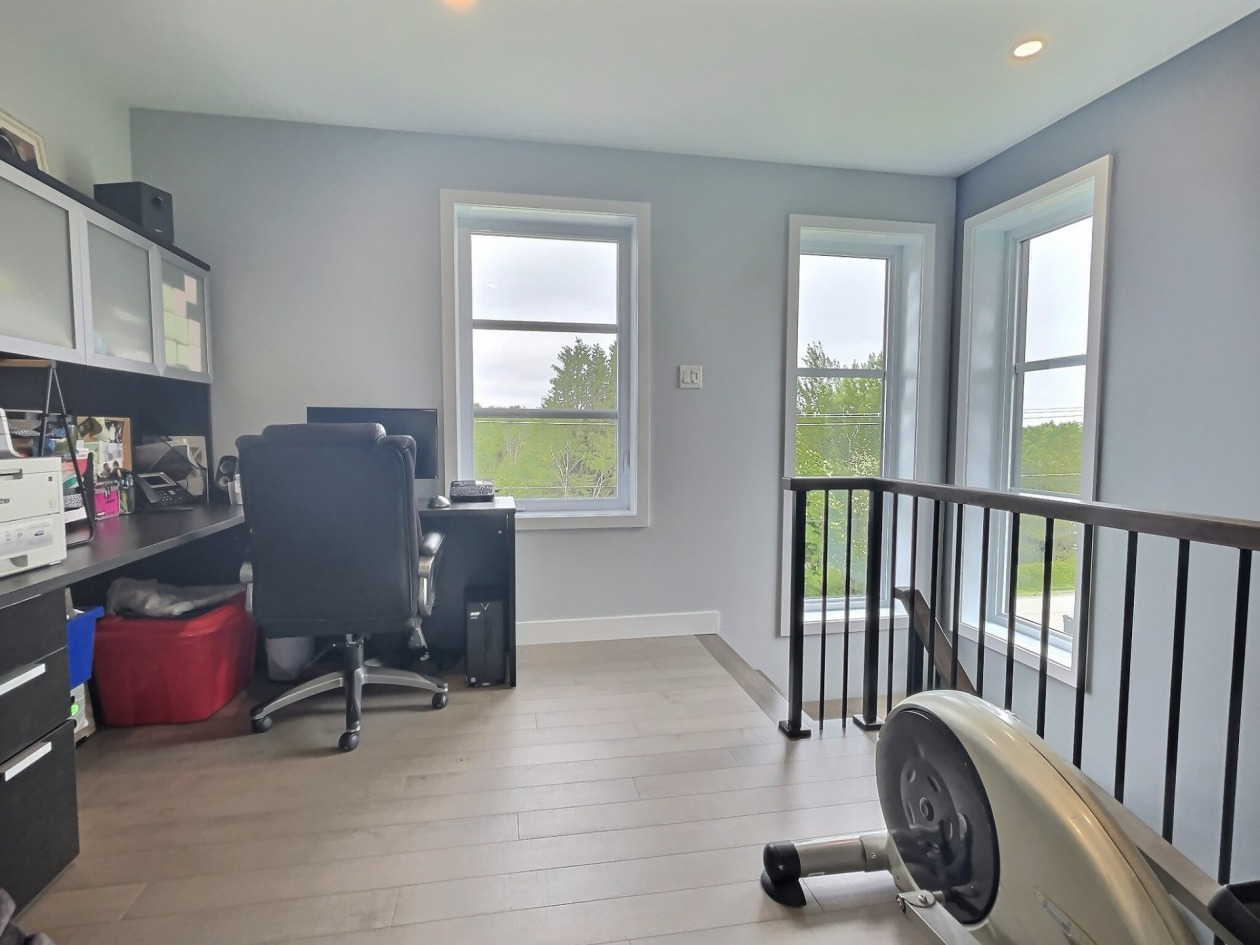 Bureau — 15 5e Rang O., Saint-Joseph-de-Lepage
