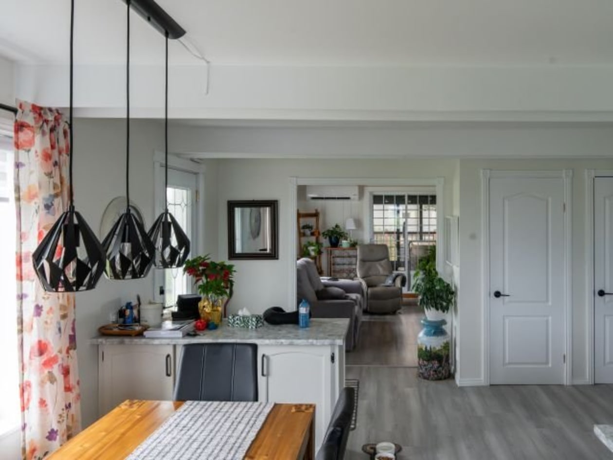 Salle à manger — 3326 Route 132 O., Saint-Ulric