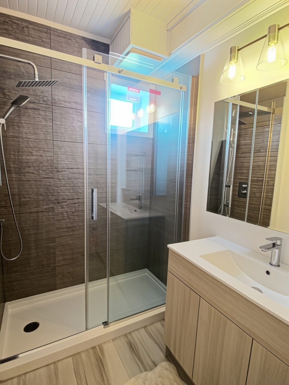 Salle de bains — 3326 Route 132 O., Saint-Ulric