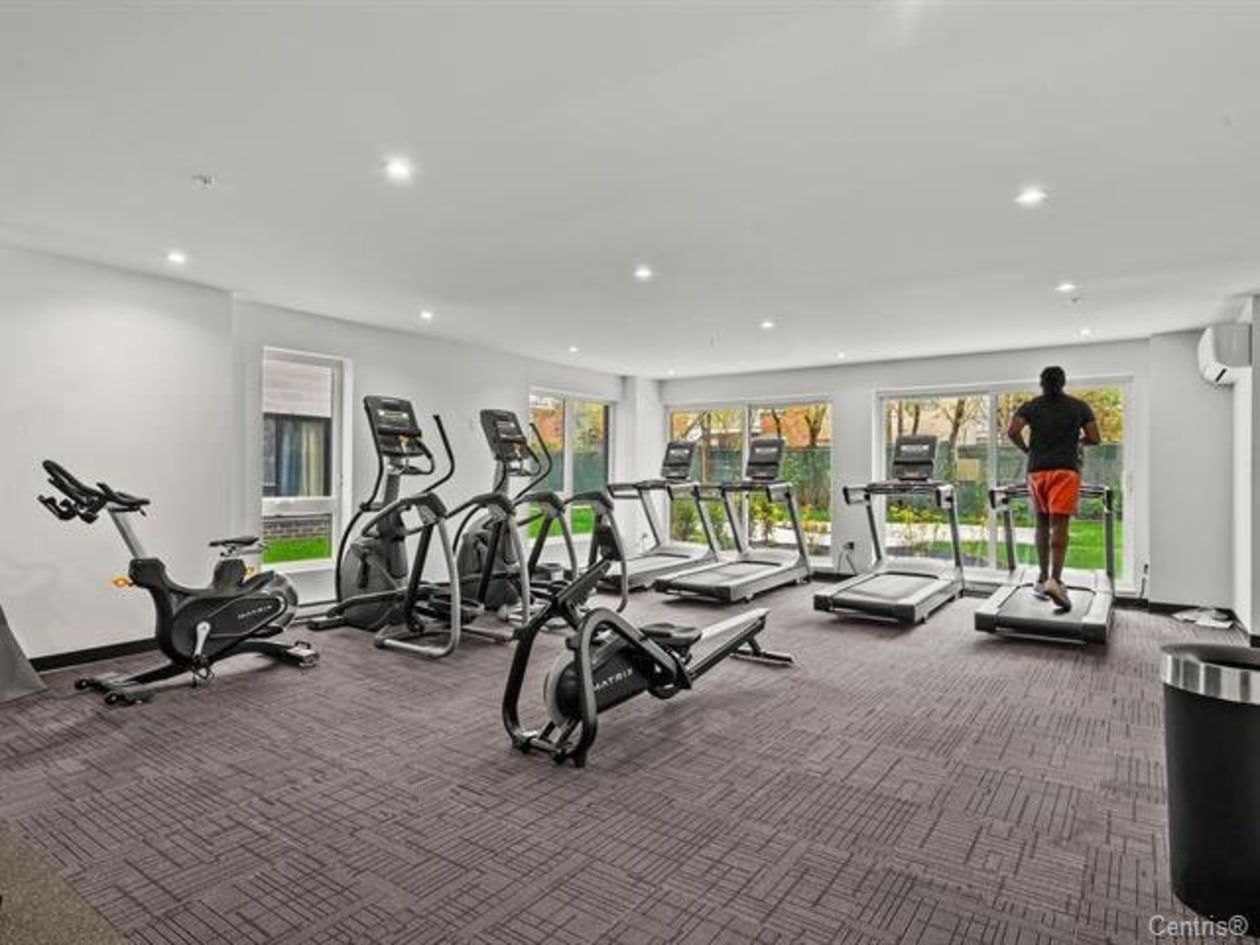 Salle d'exercice — 9290 Av. Dubuisson, Montréal