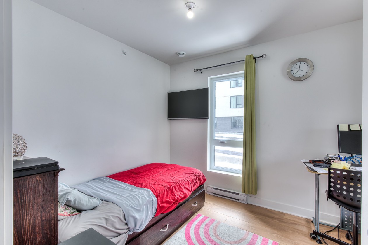 Chambre à coucher — 9290 Av. Dubuisson, Montréal