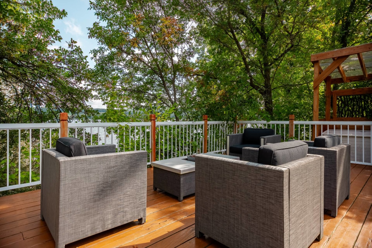 Terrasse — 1169 Rue Principale, Saint-Ferdinand