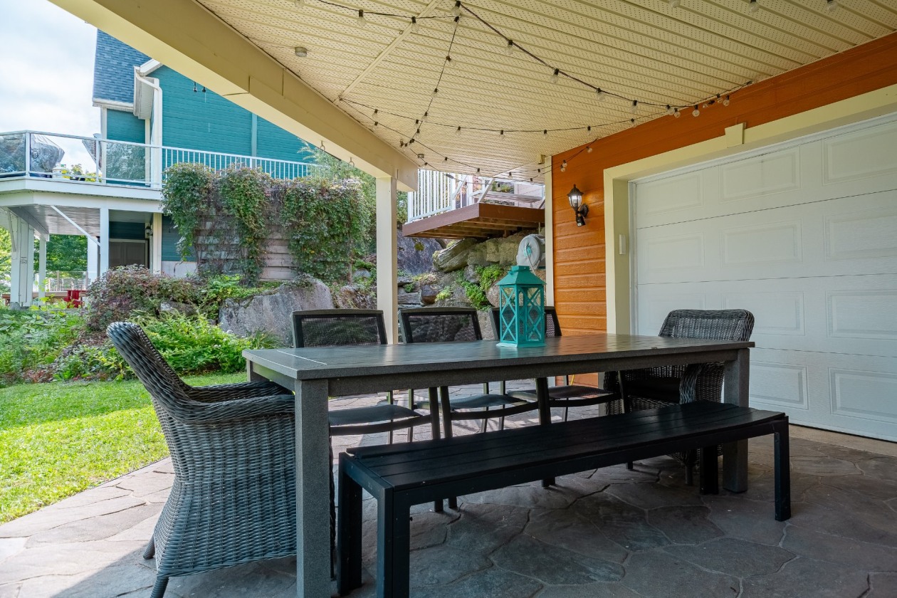 Terrasse — 1169 Rue Principale, Saint-Ferdinand
