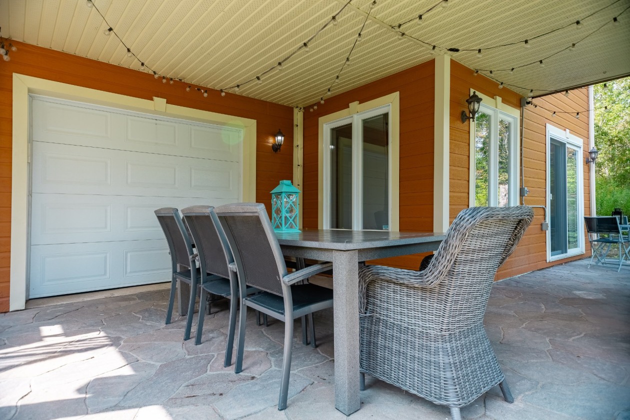 Terrasse — 1169 Rue Principale, Saint-Ferdinand