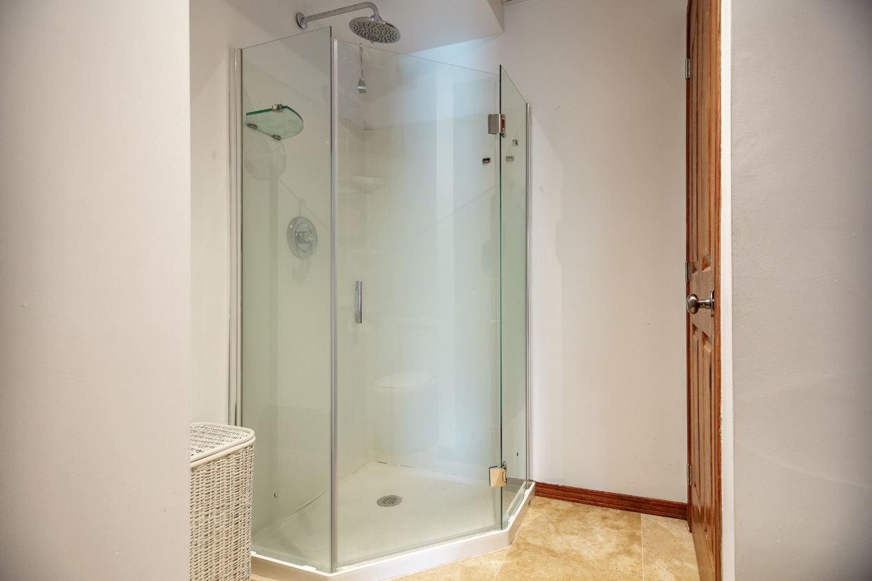 Salle de bains — 1169 Rue Principale, Saint-Ferdinand