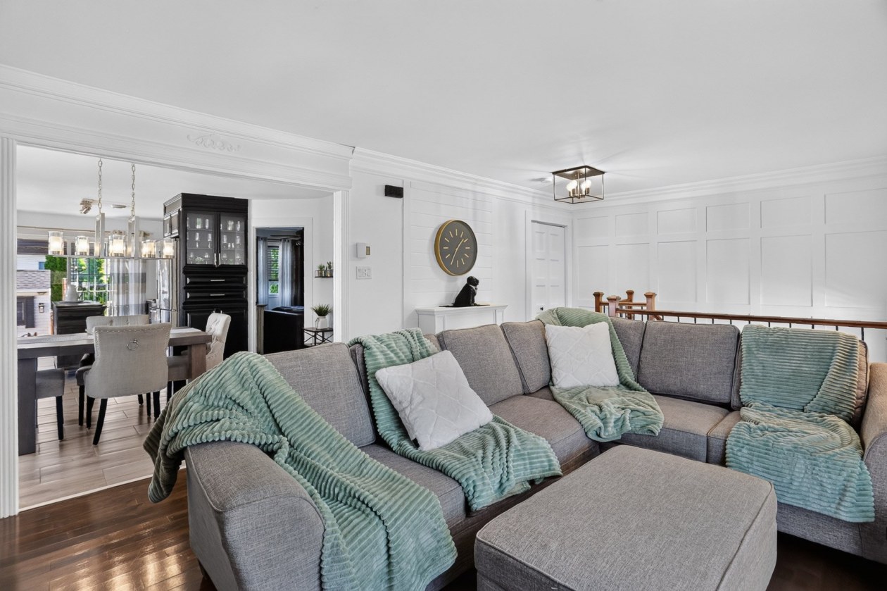 Salon — 5965 Rue Lebel, Trois-Rivières
