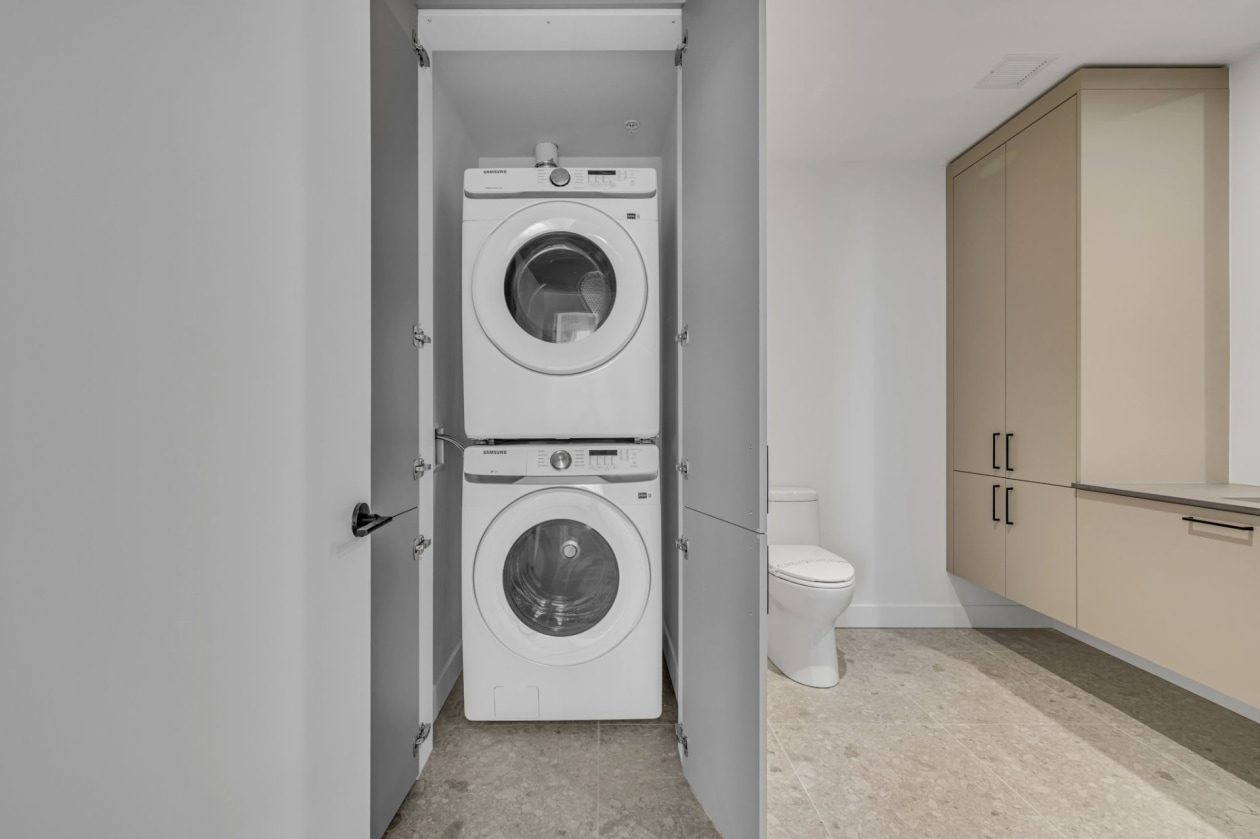 Salle de lavage — 1300 Av. de Germain-des-Prés, Québec