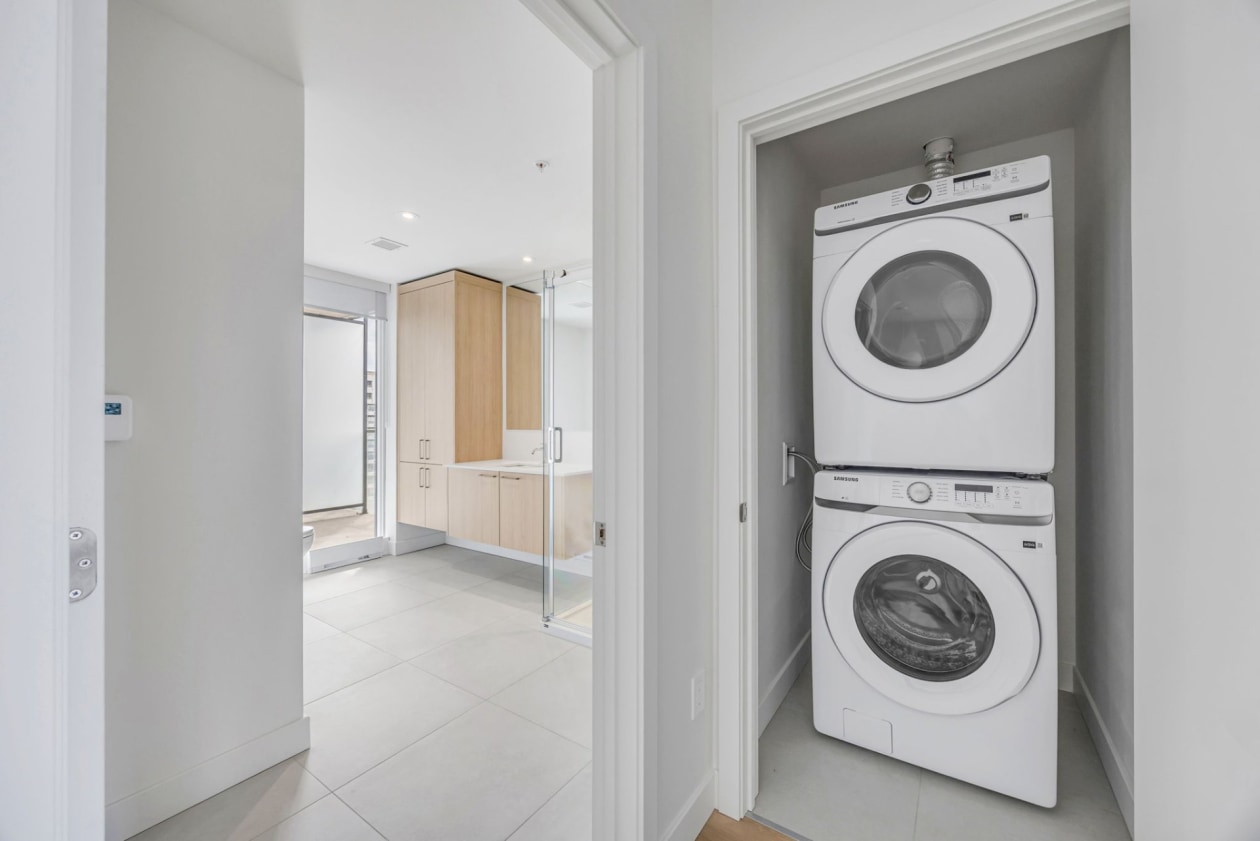Salle de lavage — 1300 Av. de Germain-des-Prés, Québec