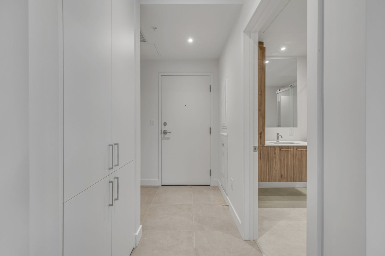 Hall d'entrée — 1300 Av. de Germain-des-Prés, Québec