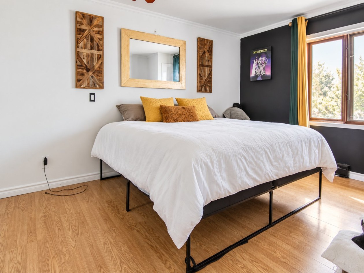 Chambre à coucher — 2758 - 2760 Rue Hocquart, Saguenay