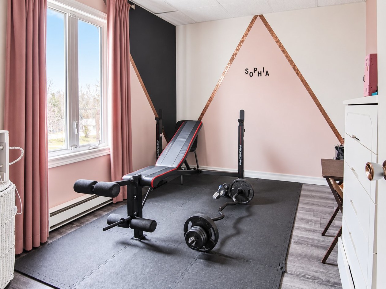 Chambre à coucher — 2758 - 2760 Rue Hocquart, Saguenay