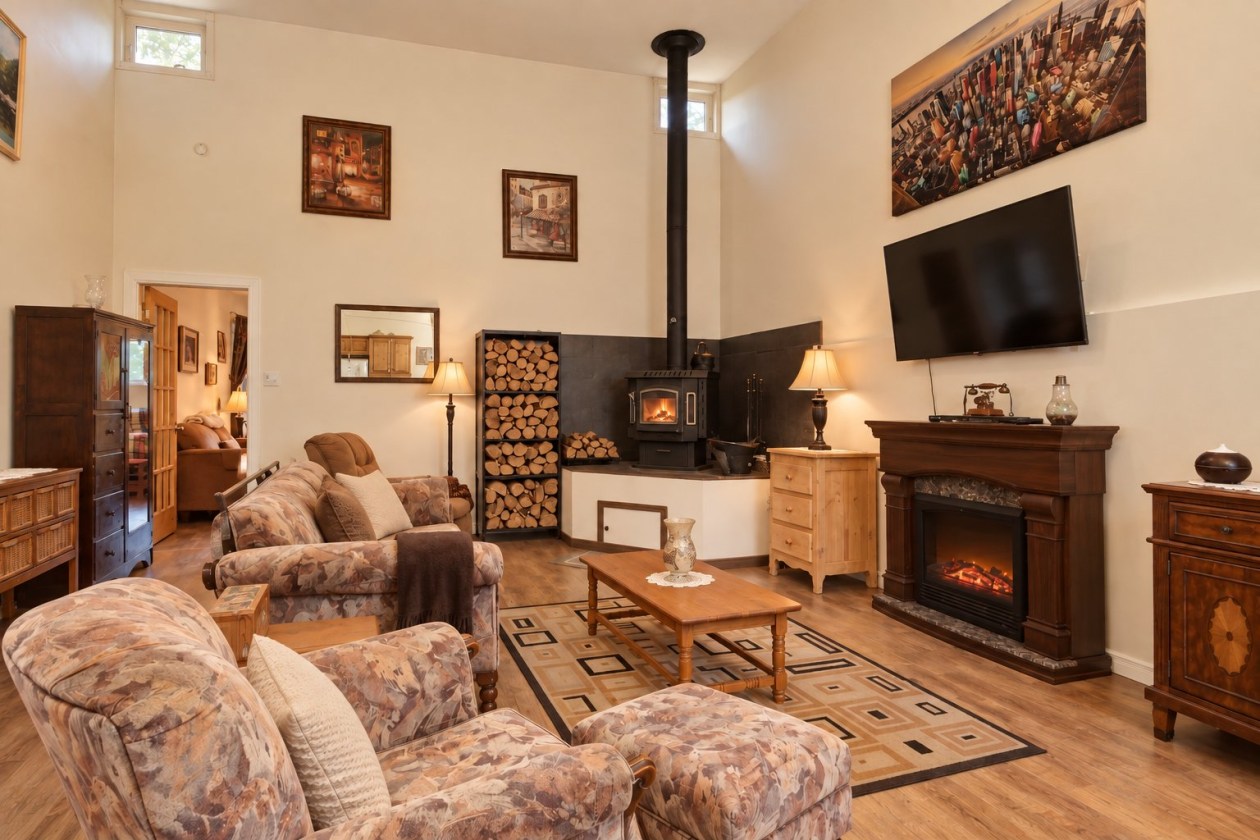 Salon — 2564 Rg St-Paul, Saguenay