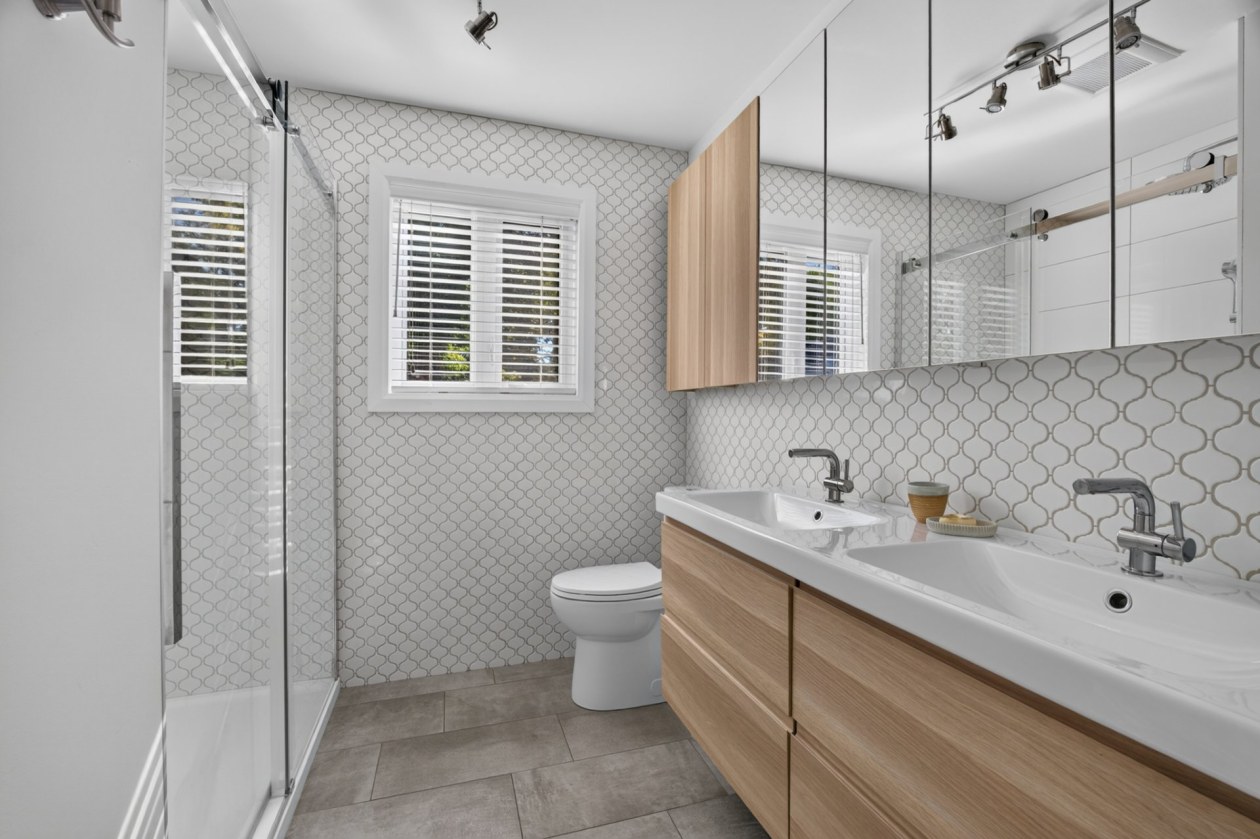 Salle de bains — 315 Rue Julien, Québec