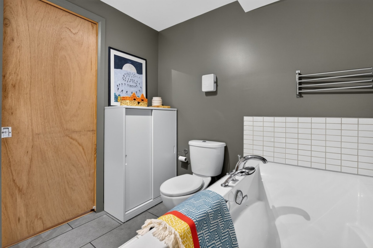 Salle de bains — 315 Rue Julien, Québec