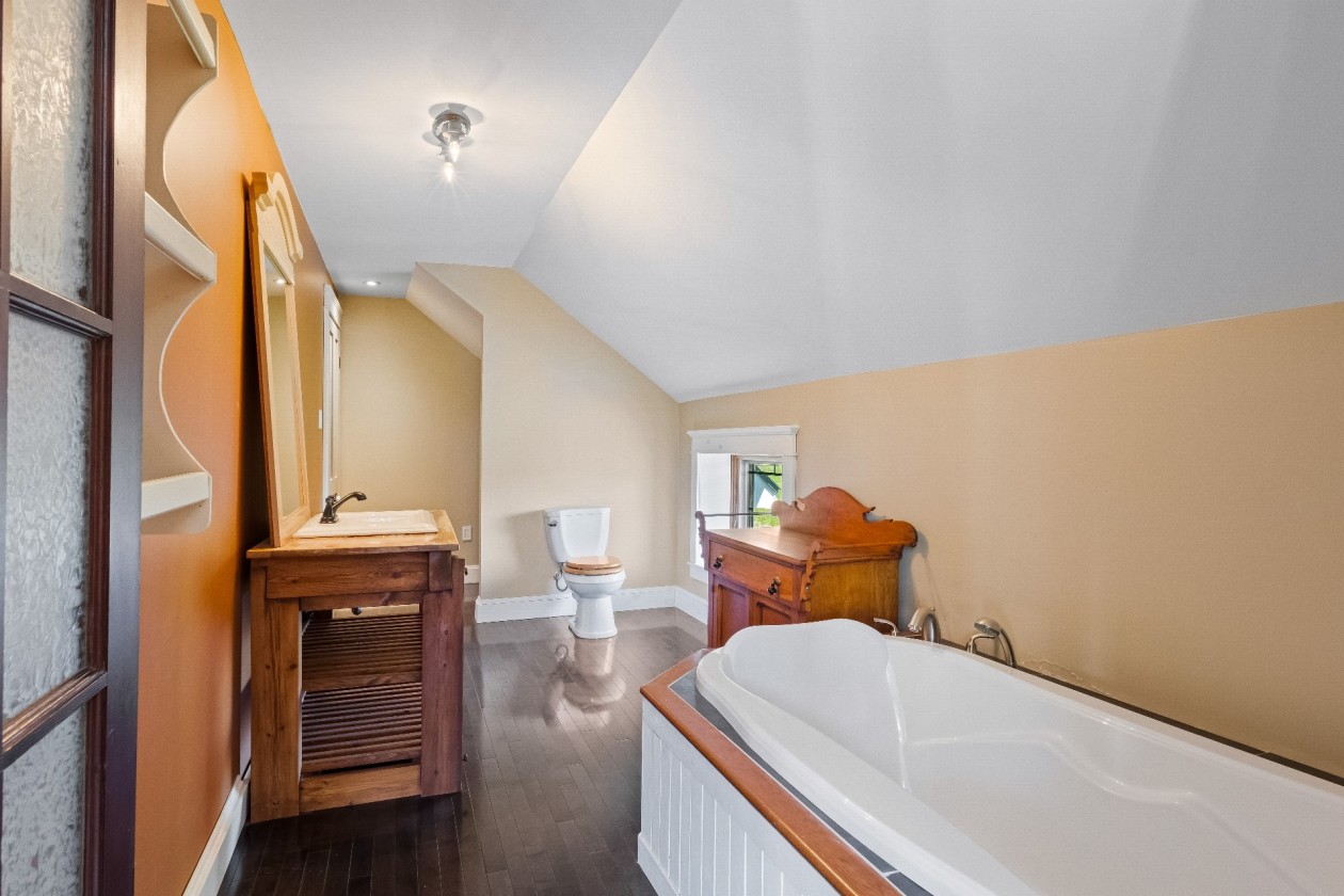 Salle de bains — 3 Ch. Flanders, Cookshire-Eaton