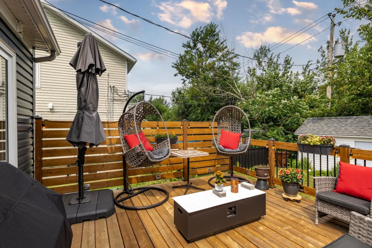 Balcon — 664 Rue Lebrun, Granby
