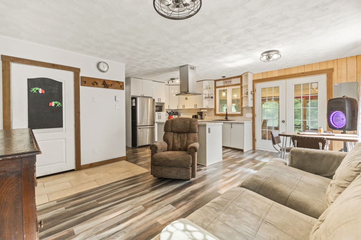 Salon — 14 Ch. du Lac-Jack, Mulgrave-et-Derry